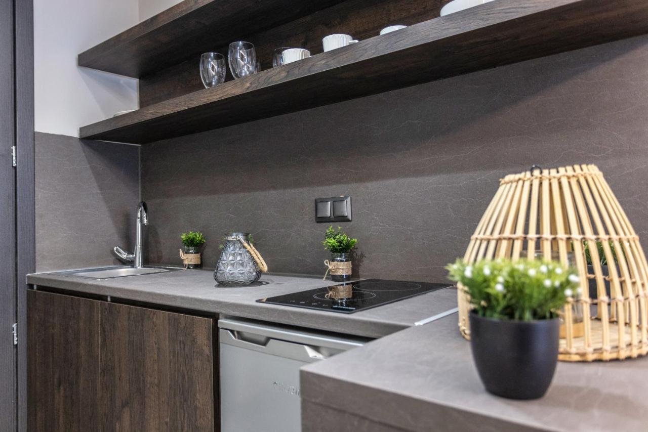 Aparthotel Evitel Luxury Living Hanioti Esterno foto