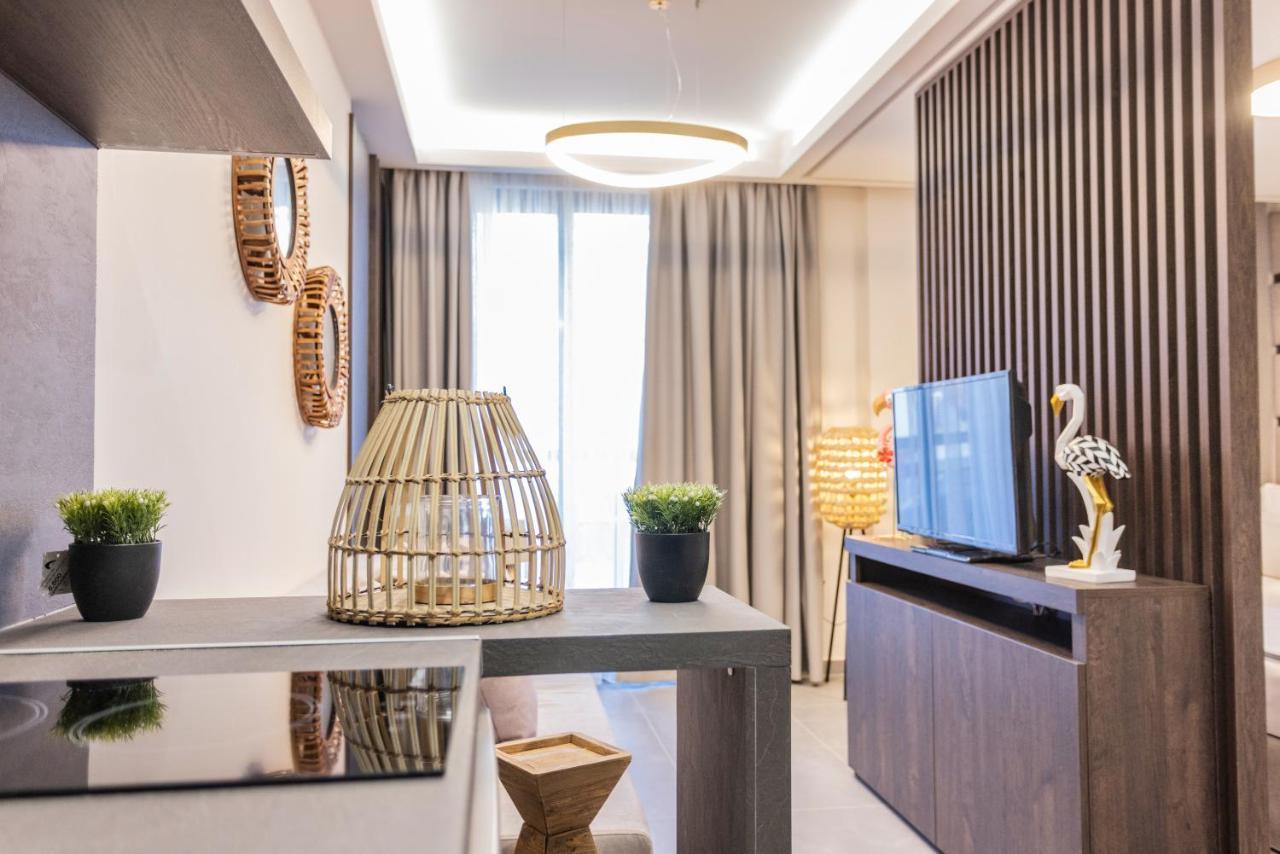 Aparthotel Evitel Luxury Living Hanioti Esterno foto