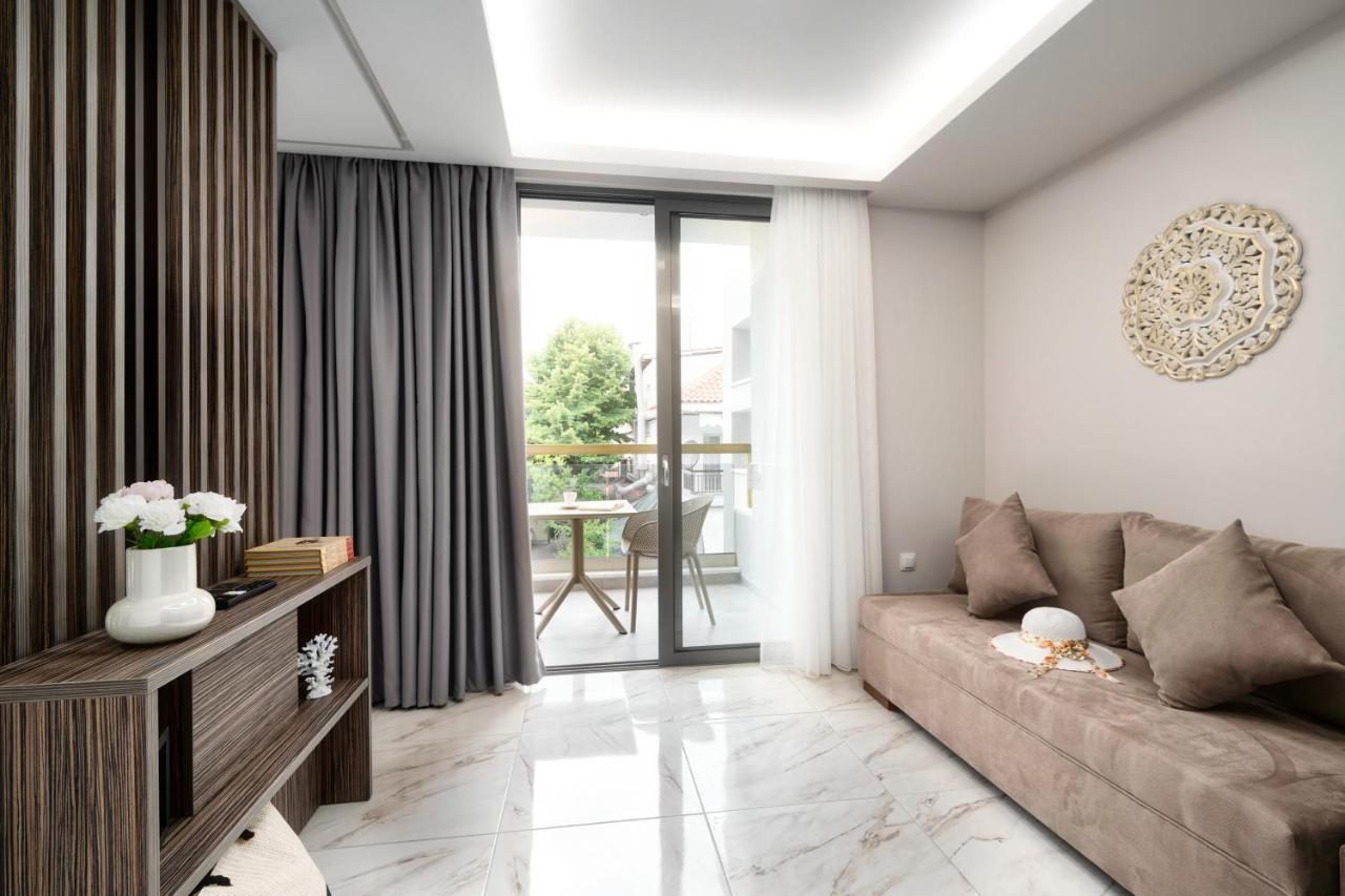Aparthotel Evitel Luxury Living Hanioti Esterno foto