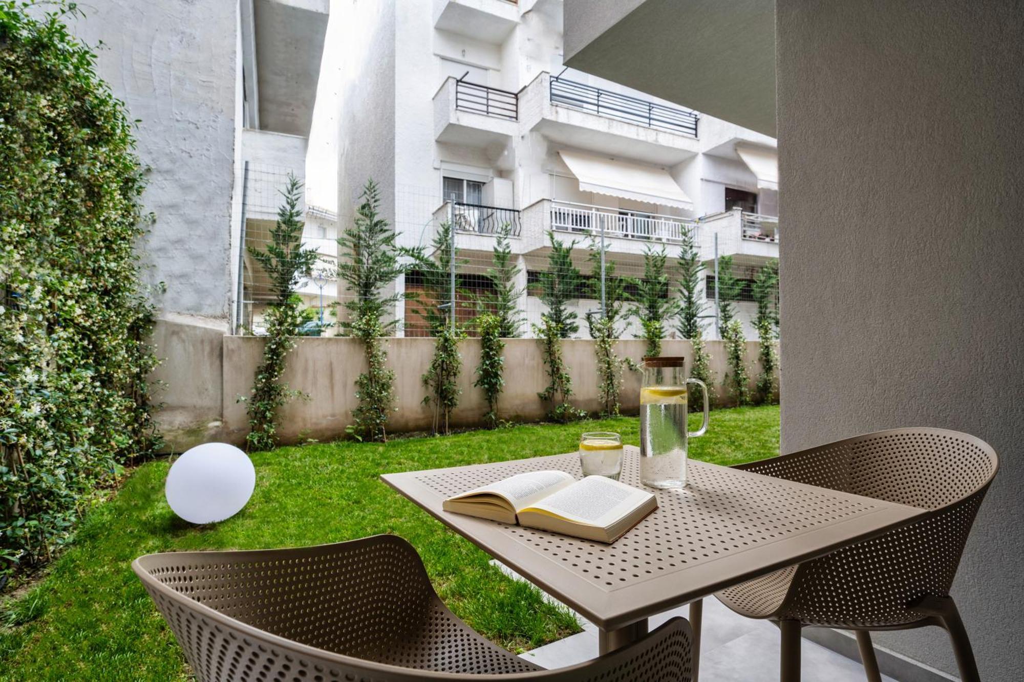 Aparthotel Evitel Luxury Living Hanioti Esterno foto