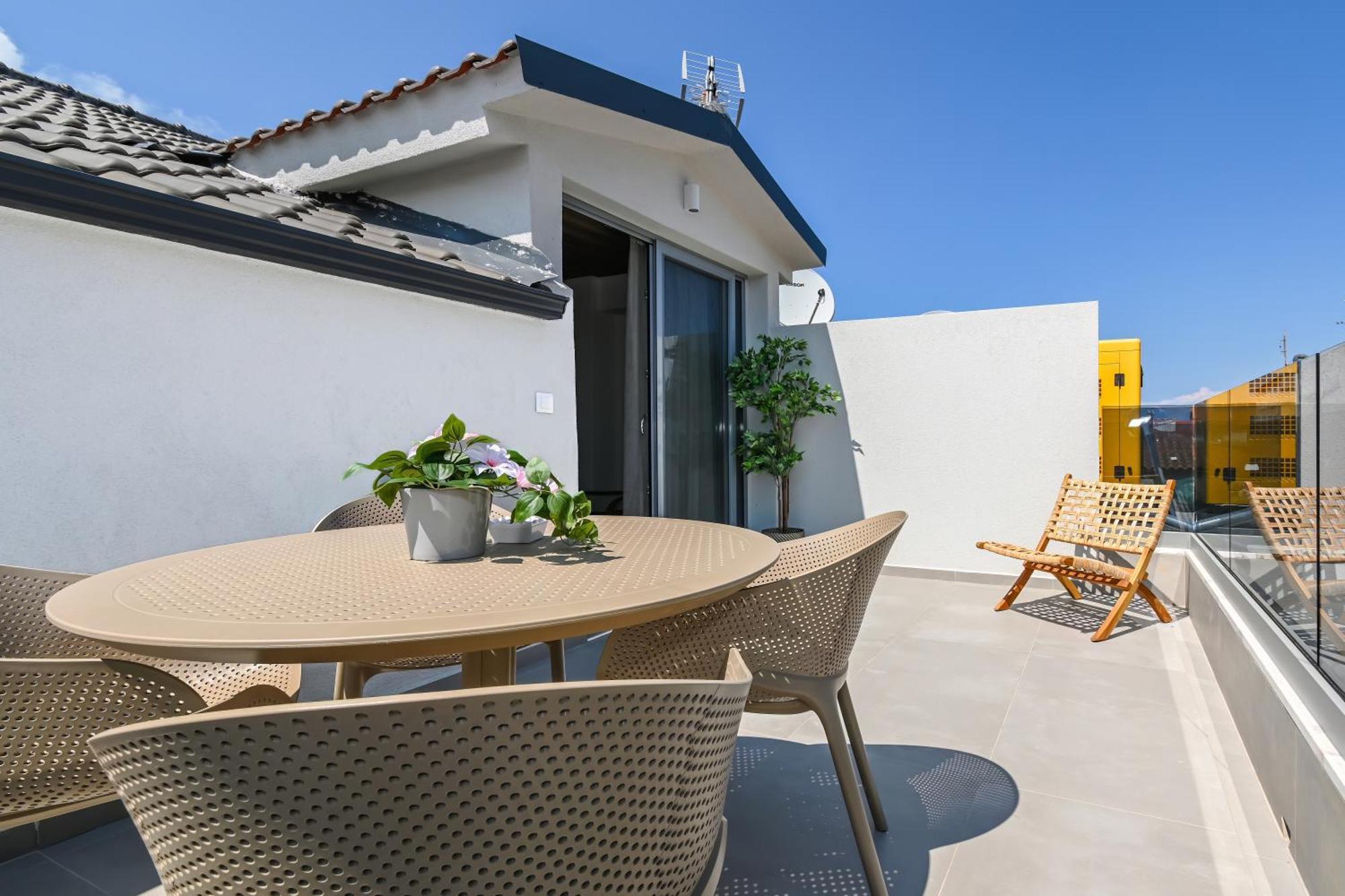 Aparthotel Evitel Luxury Living Hanioti Esterno foto